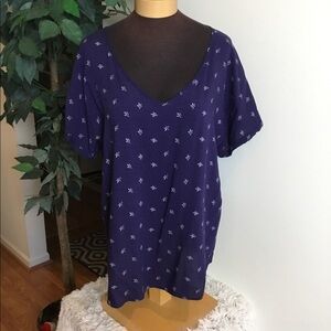 SO dolman sleeve v neck XL navy tee